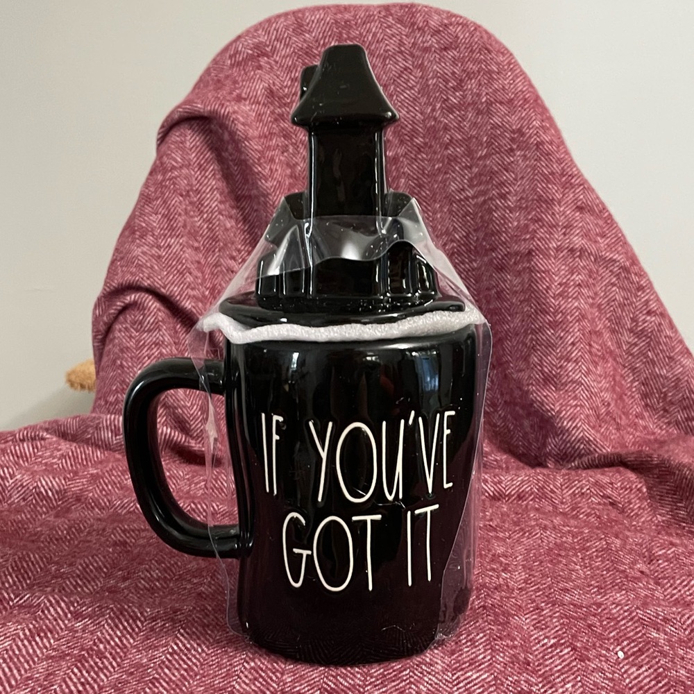 Rae Dunn “If you’ve got it, haunt it” brand-new mug with topper